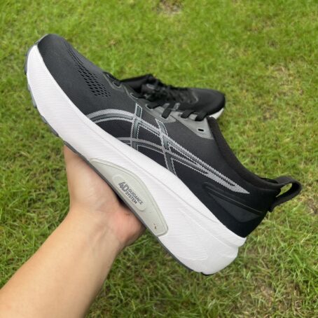 (WMNS) ASICS Gel-Kayano 31 Wide Sneakers 'Black Pure Silver' 1012B670-002 - Image 2